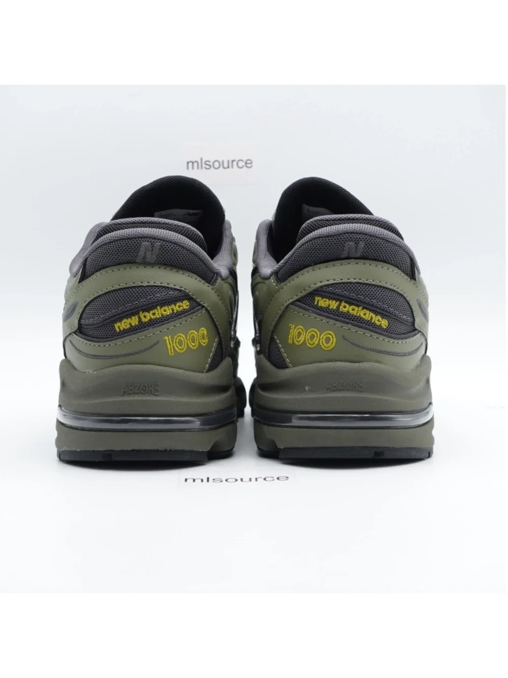 NEW Men's New Balance 1000 Sneakers M1000EA Dark Olivine/Magnet
